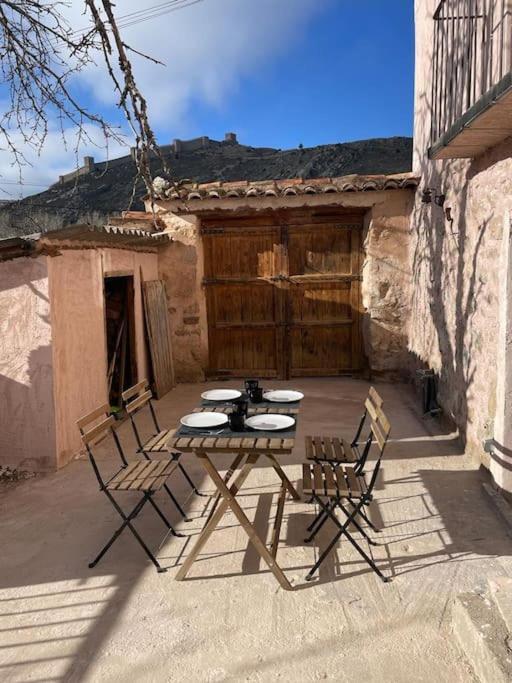 Acogedora Casa Con Patio-Parking Villa Albarracin Ngoại thất bức ảnh