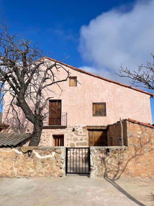 Acogedora Casa Con Patio-Parking Villa Albarracin Ngoại thất bức ảnh
